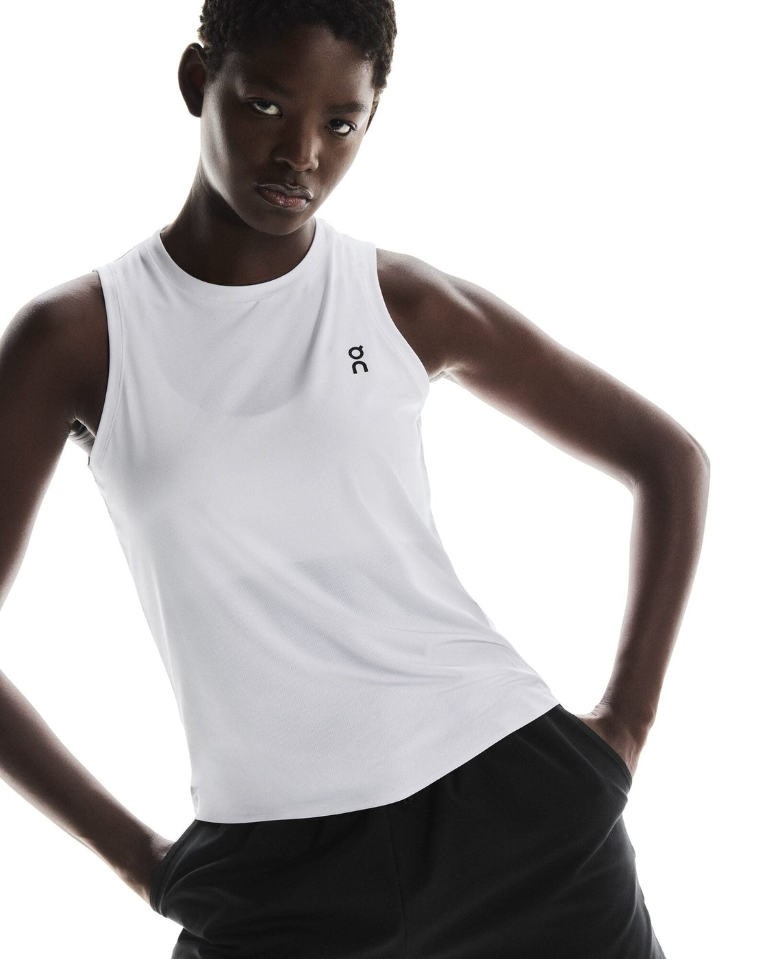 1WE11070108-court_tank-ss25-all white-w-4×5-tr-g3