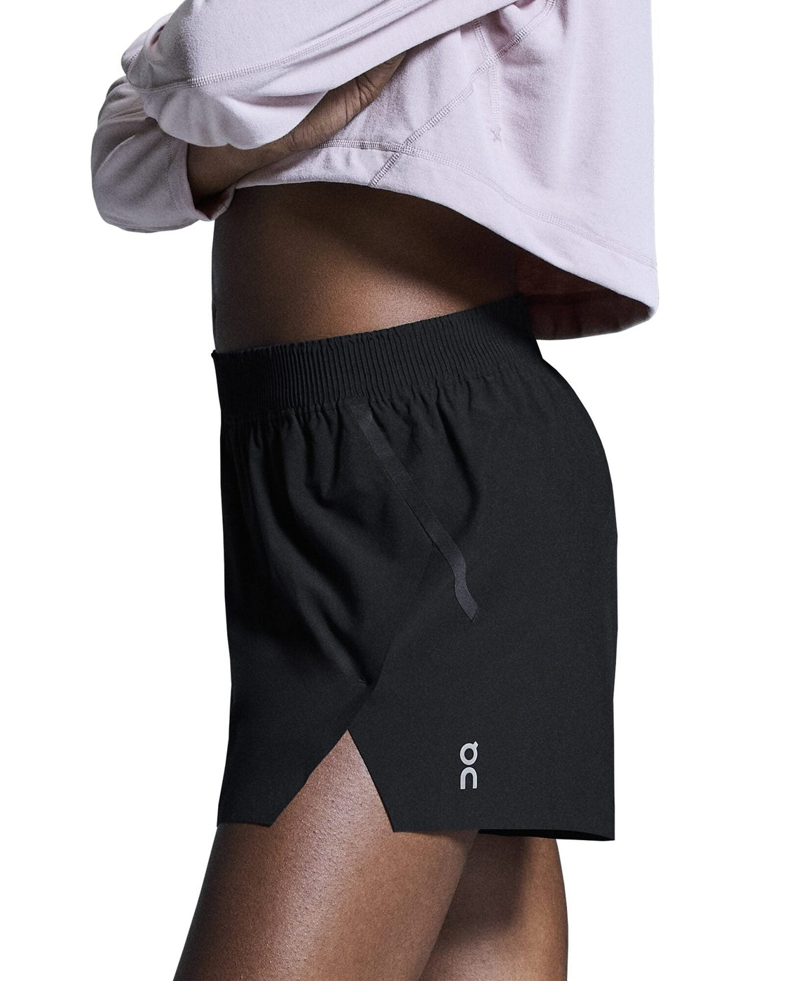 1WF10330553-train_shorts-ss25-black-w-4×5-tr-g6