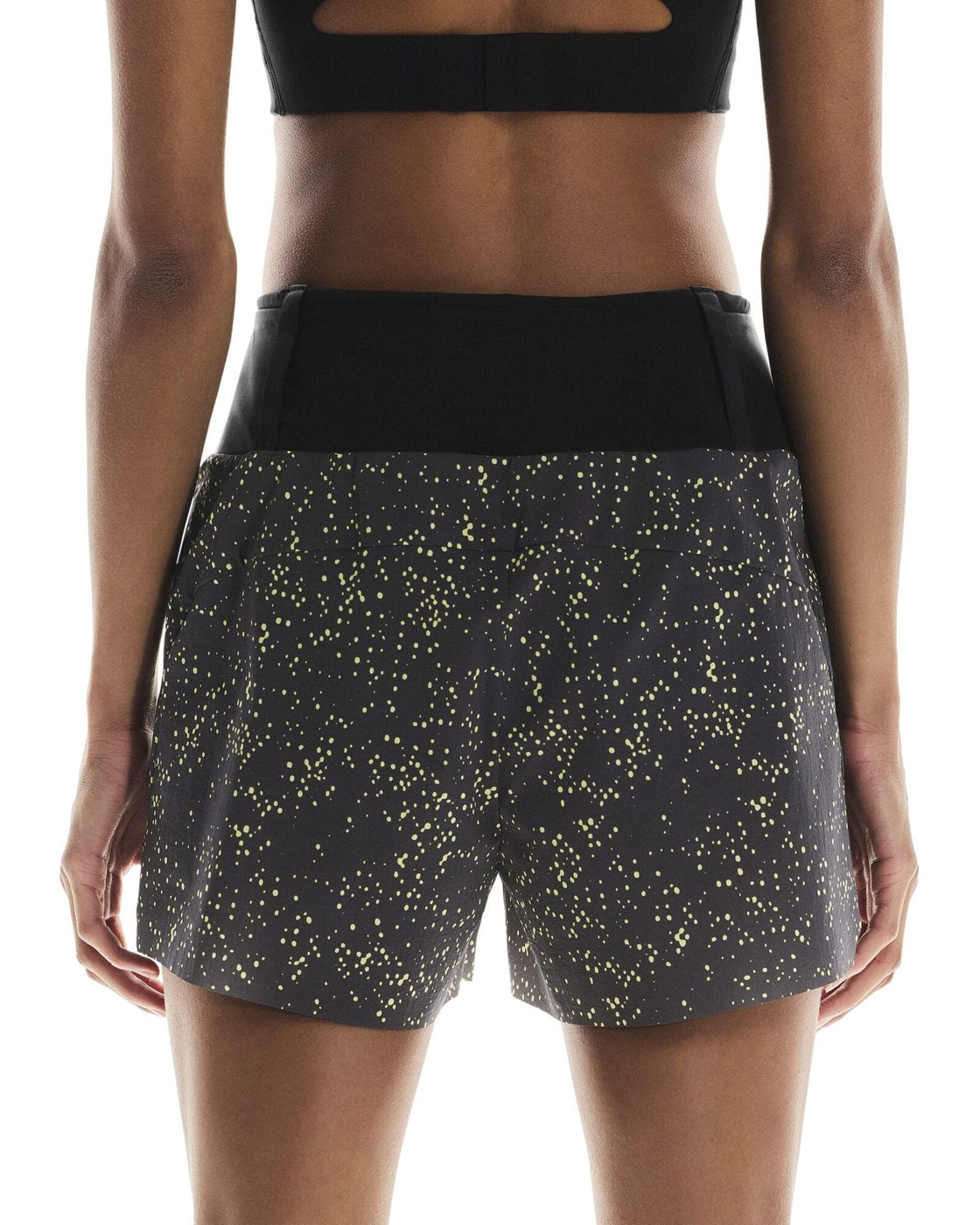 1WF30152957-ultra_shorts-fw25-iron_lime-w-4×5-tr-g5
