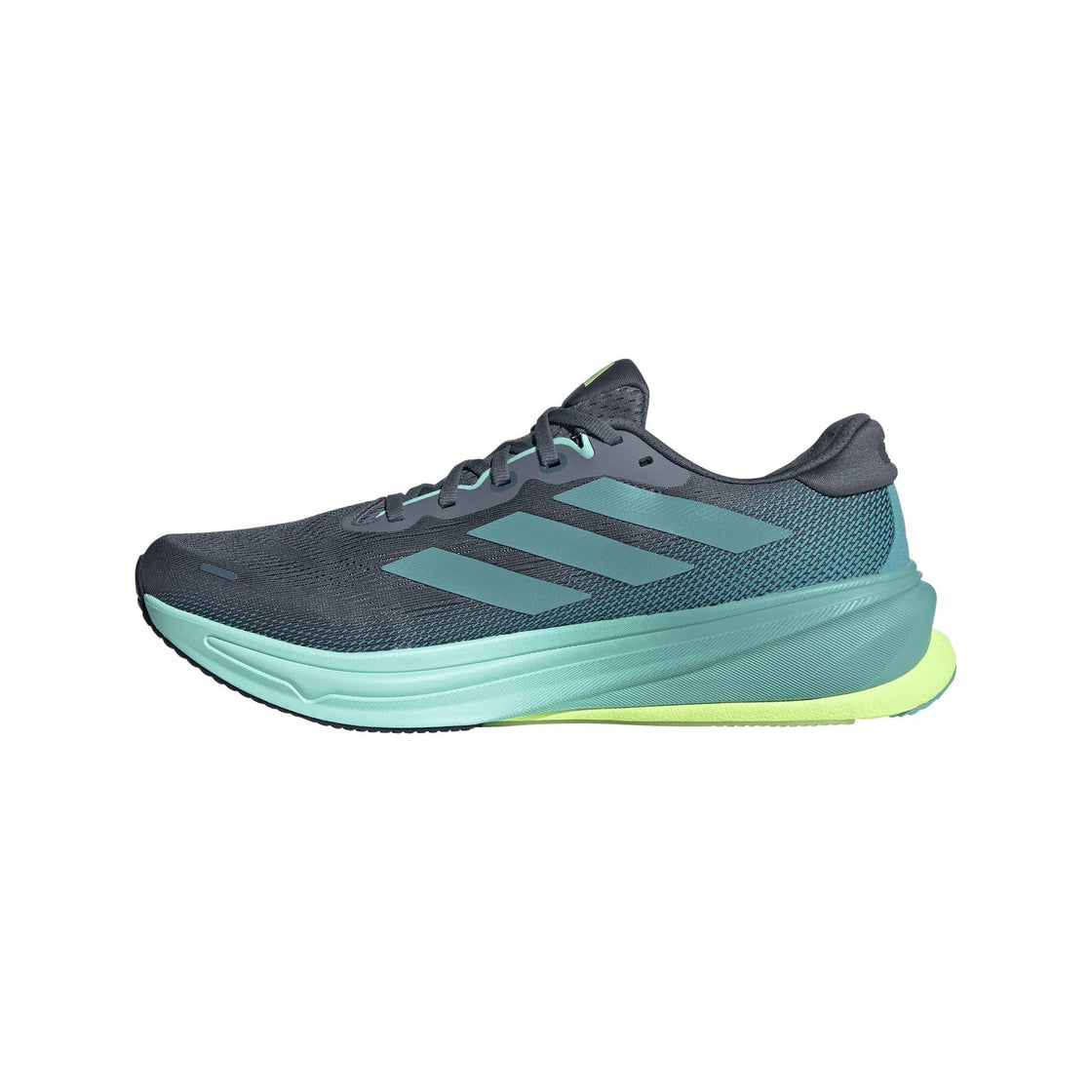 JQ7701_5_FOOTWEAR_Photography_Side Medial Center View_transparent