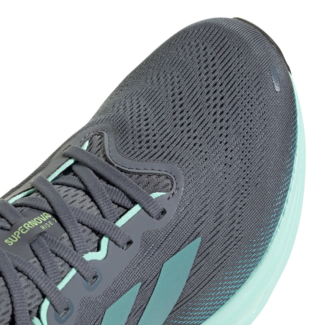 JQ7701_8_FOOTWEAR_Photography_Detail View 1_transparent