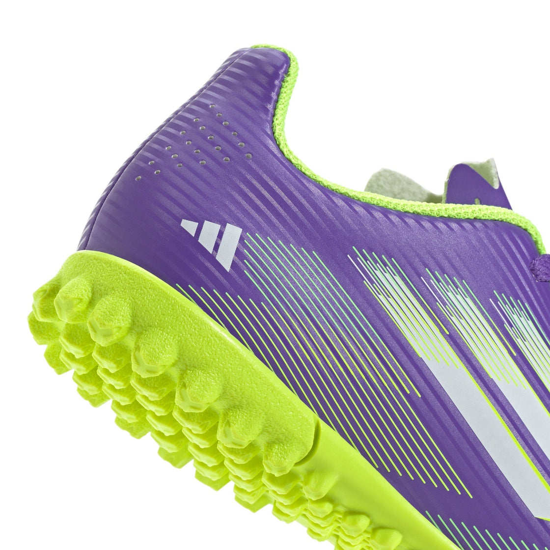 JI0039_8_FOOTWEAR_Photography_Detail View 2_transparent