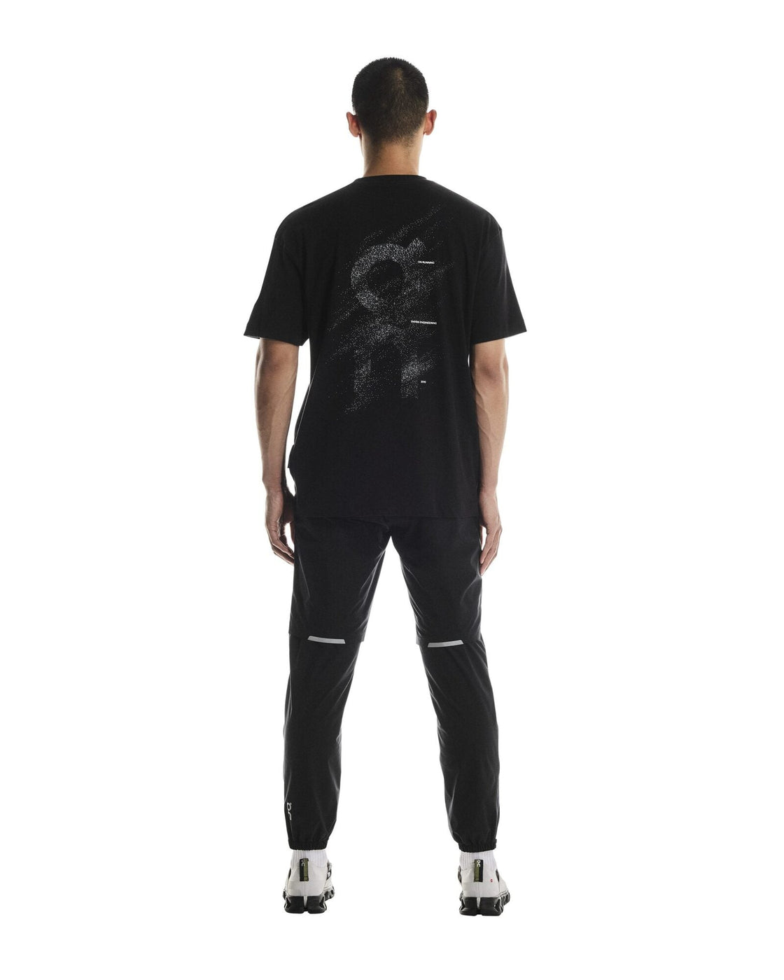 1MF30550192-club_t_graphic-fw25-black_olive-m-4×5-tr-g2