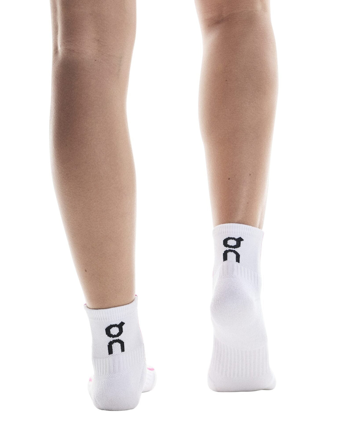 2UF10352626-court_sock_mid-ss25-white_pink-u-4×5-tr-g3