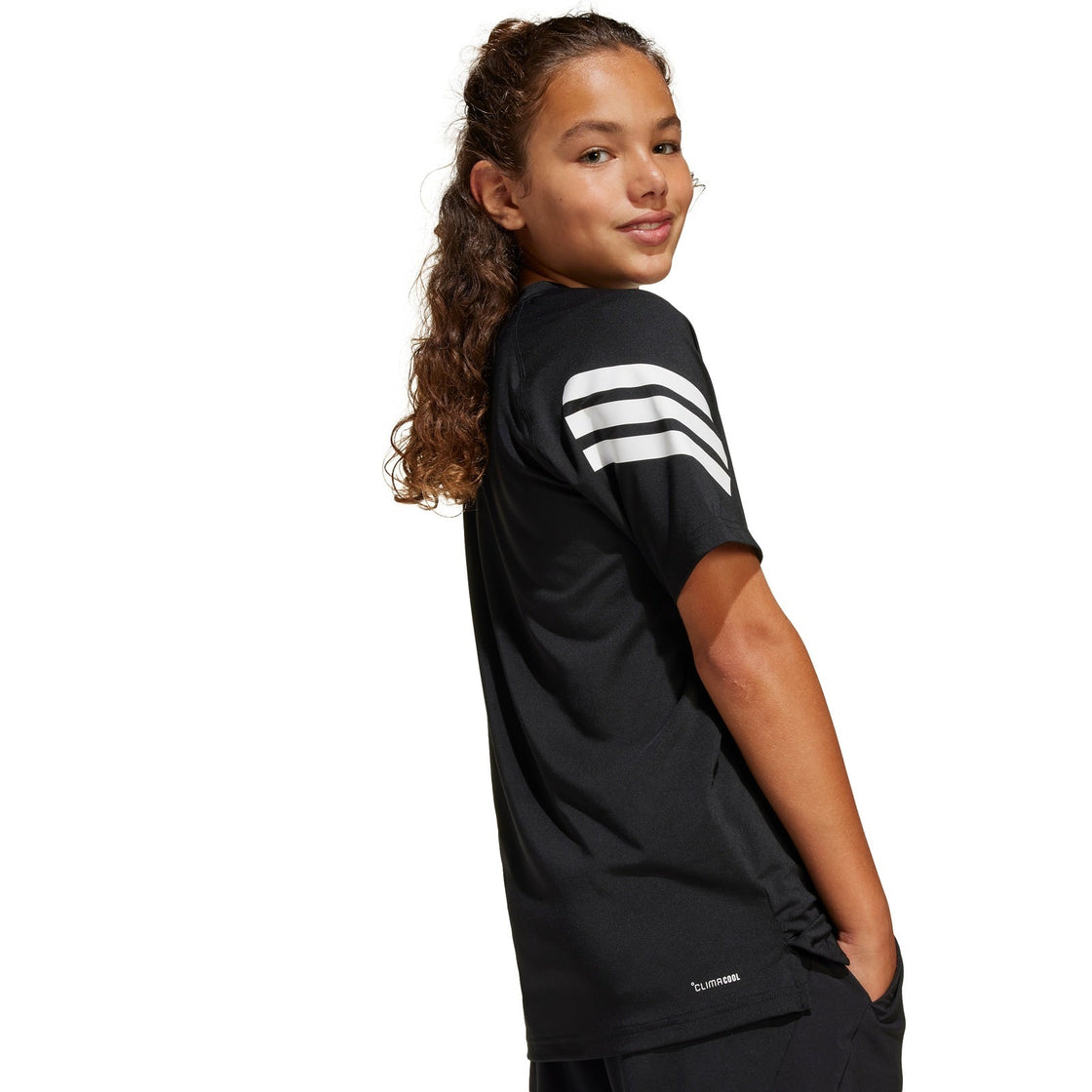 JD0119_7_APPAREL_On Model_Detail View 2_transparent