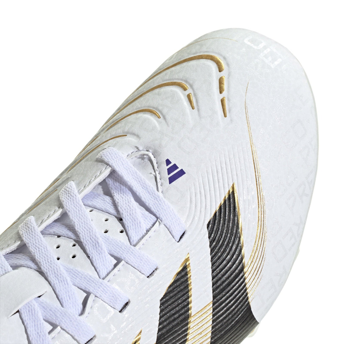 JH8849_7_FOOTWEAR_Photography_Detail View 1_transparent
