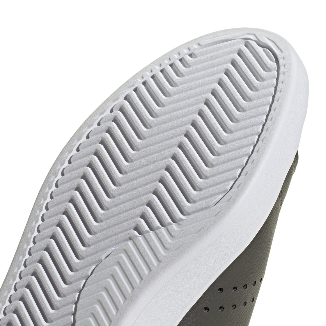 JP7948_9_FOOTWEAR_Photography_Detail View 2_transparent