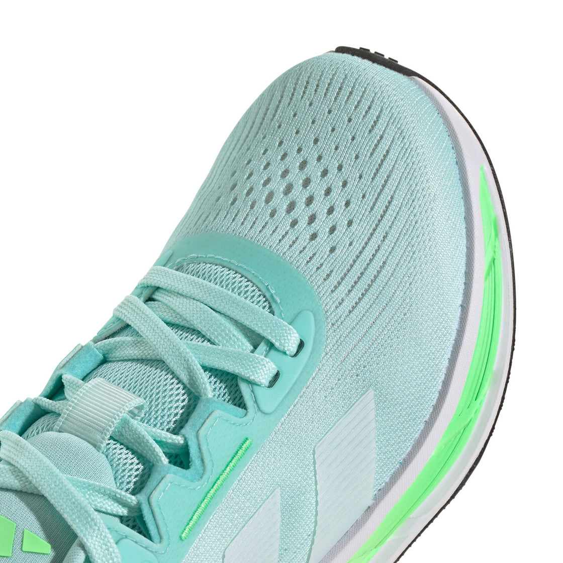 JQ5068_9_FOOTWEAR_Photography_Detail View 2_transparent