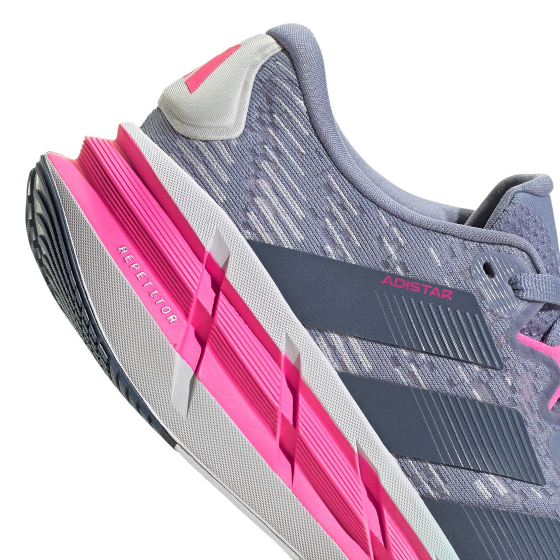 JR0292_9_FOOTWEAR_Photography_Detail View 2_transparent