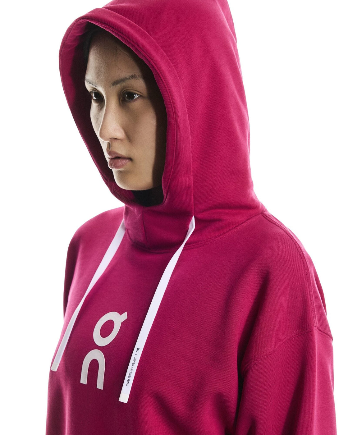 1WE10043538-club_hoodie-fw25-grenadine-w-4×5-tr-g5