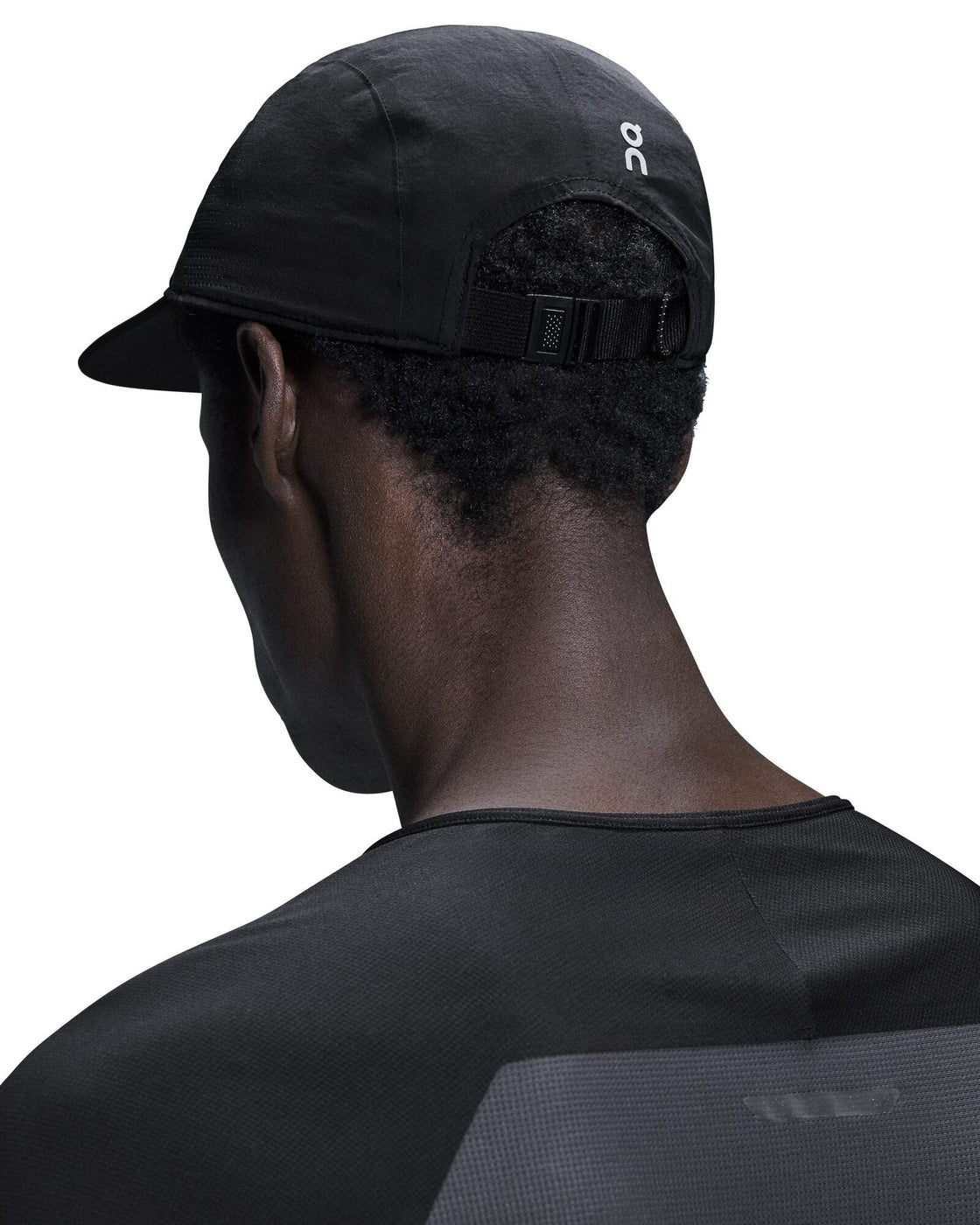 2UE30500553-performance_cap-fw24-black-u-4×5-tr-g3