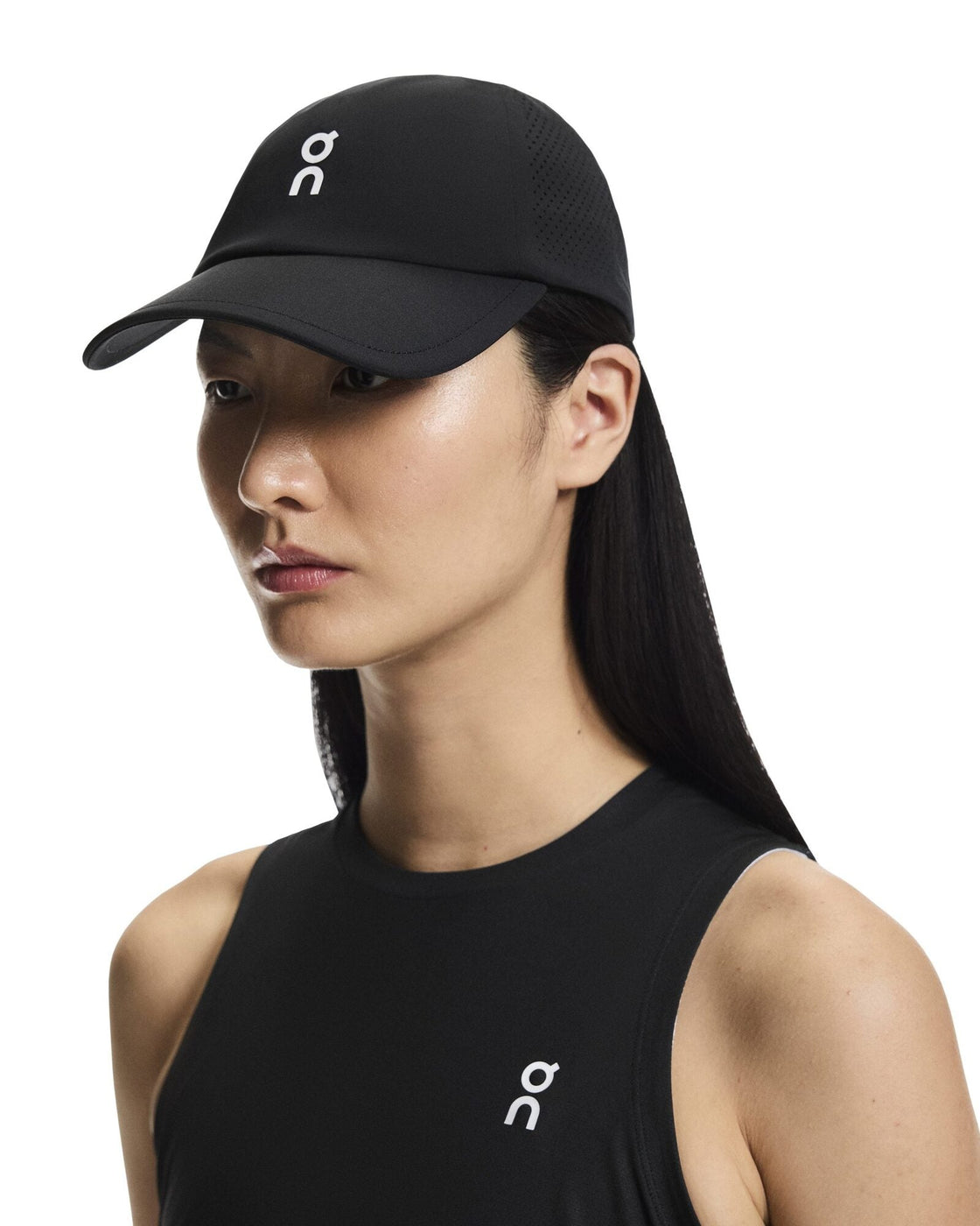 2UF10171043-court_cap-fw25-black_black-u-4×5-tr-g3