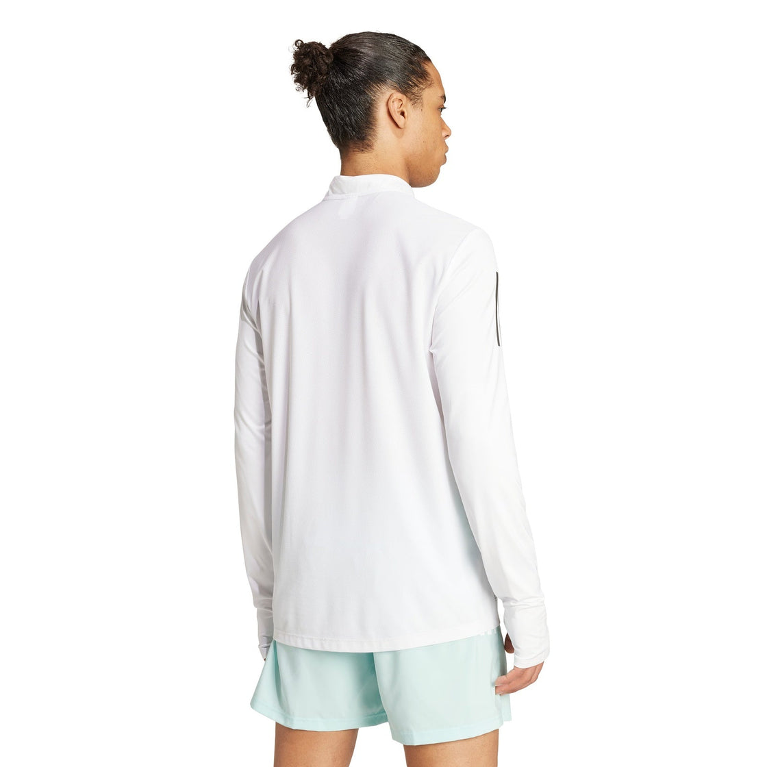 IV5423_5_APPAREL_On Model_Back View_transparent