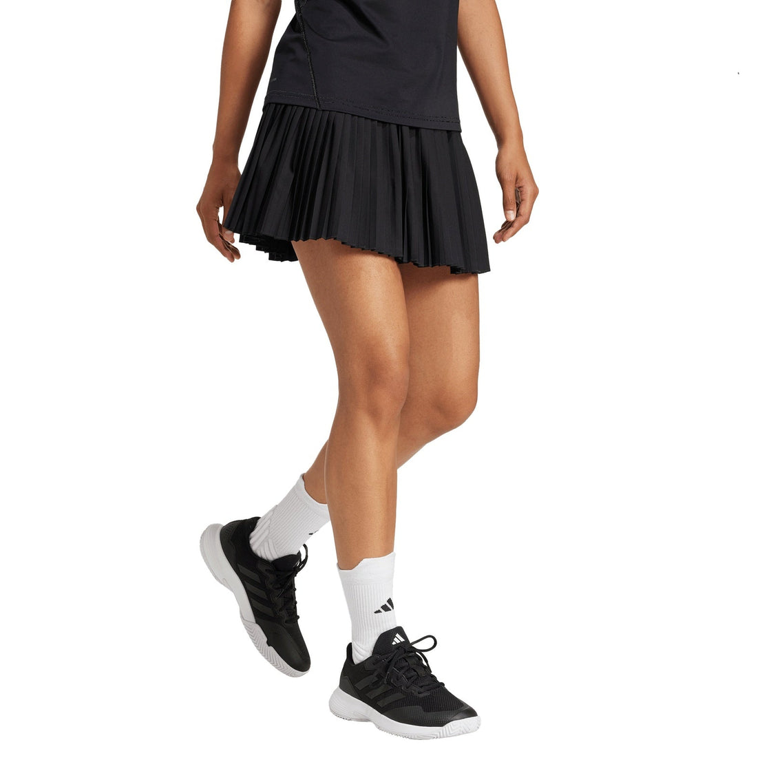 JD6117_5_APPAREL_On Model_Walking View_transparent