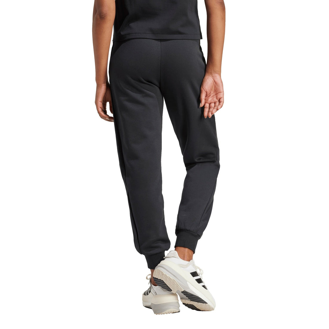 JE7842_4_APPAREL_On Model_Back View_transparent