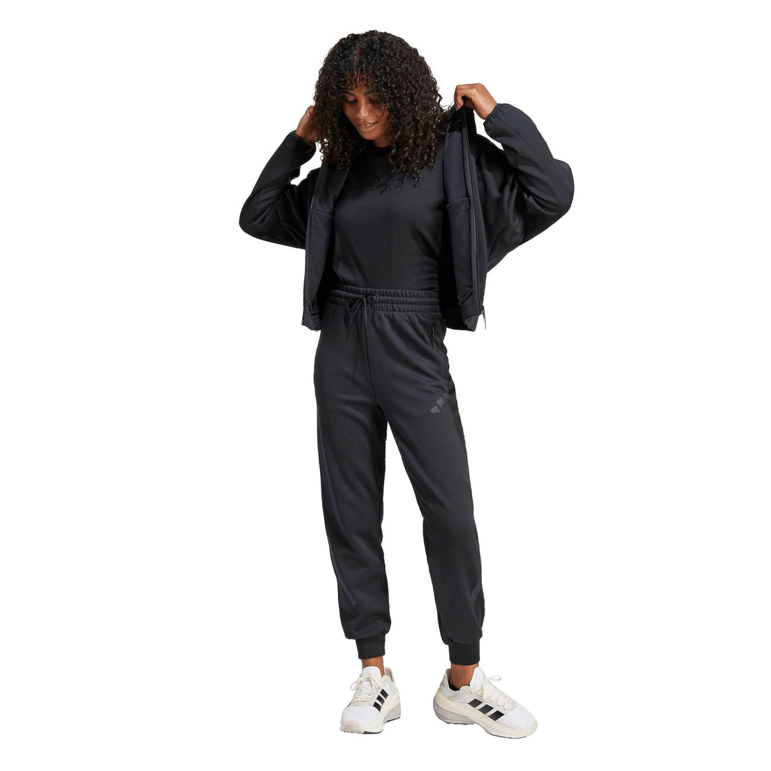 JE7842_6_APPAREL_On Model_Standard Outfit View_transparent