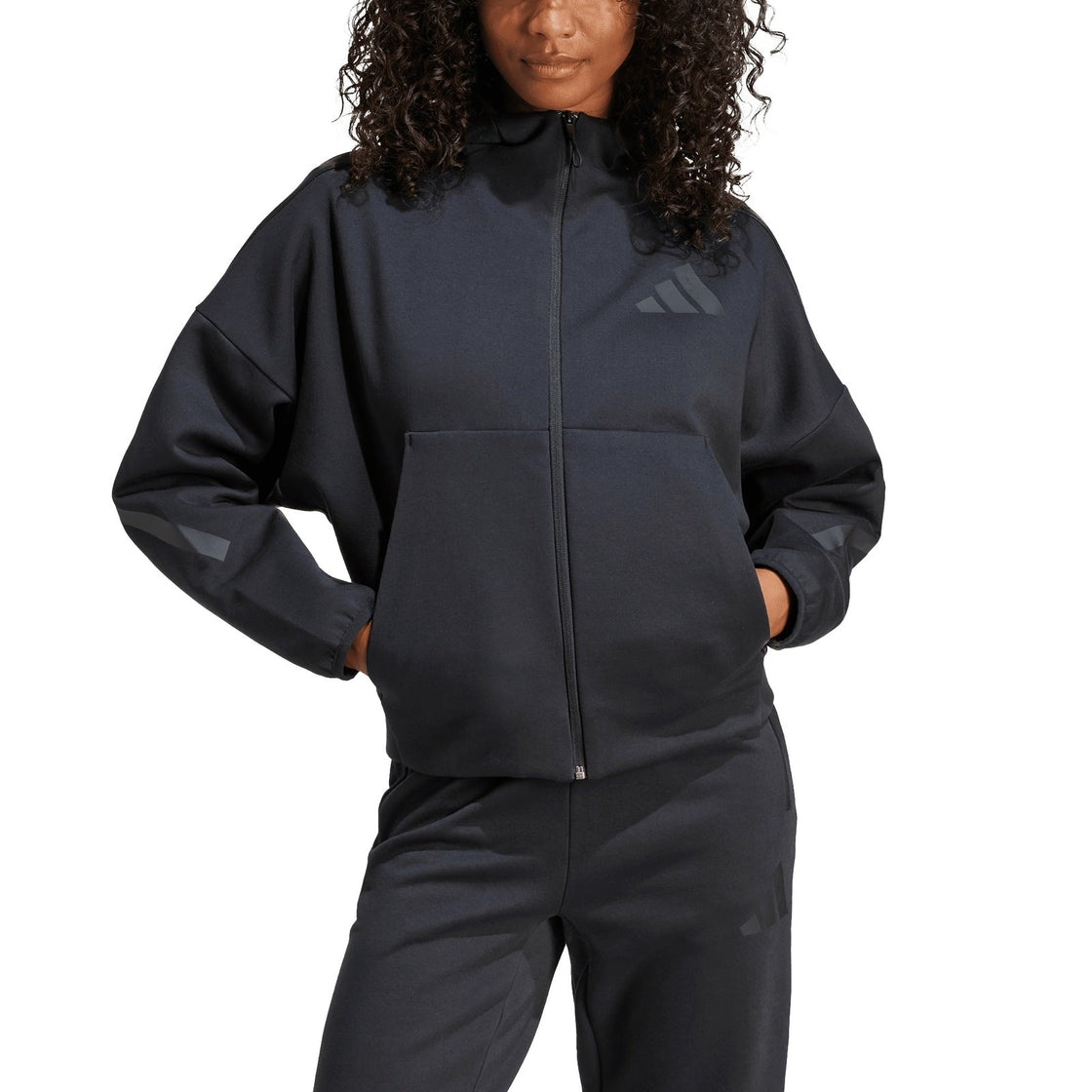 JE7848_4_APPAREL_On Model_Front View_transparent