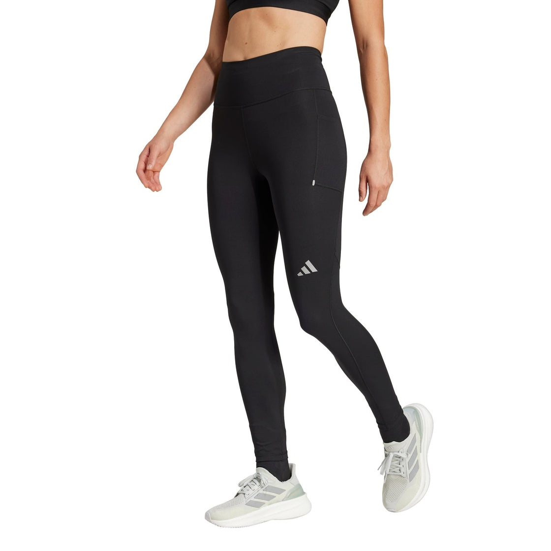 JE8037_2_APPAREL_On Model_Standard View_transparent