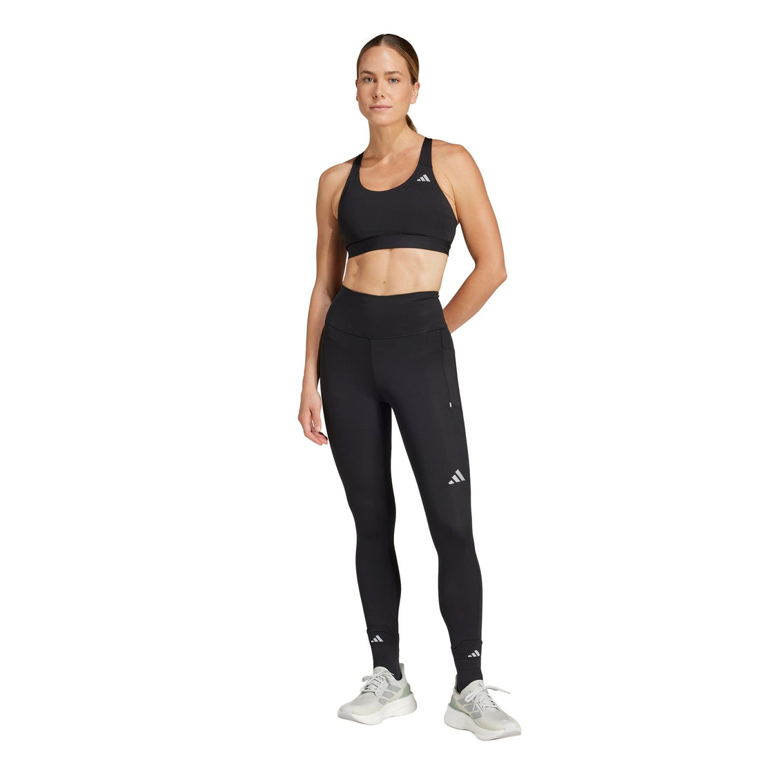 JE8037_5_APPAREL_On Model_Standard Outfit View_transparent
