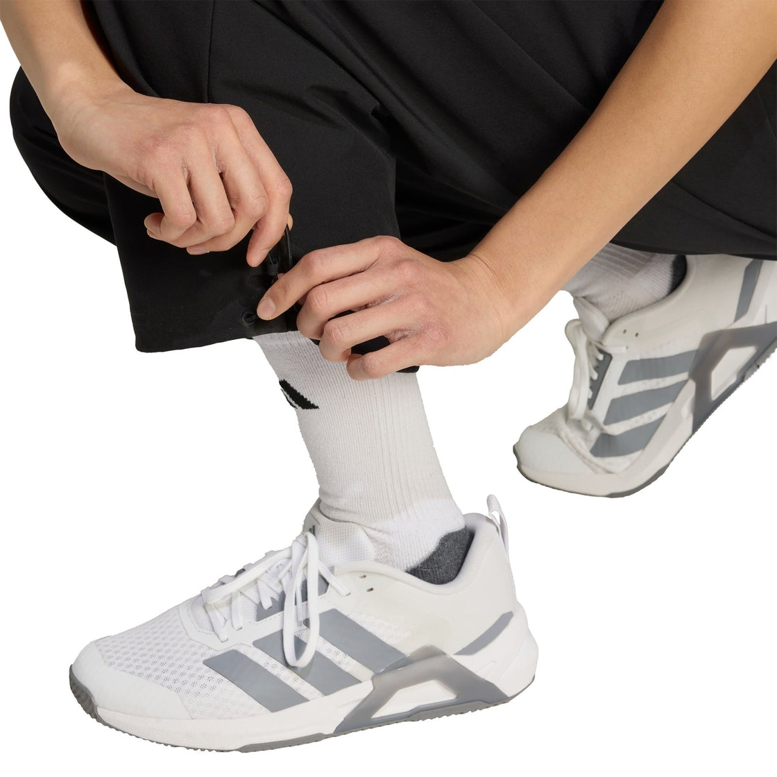 JL5081_7_APPAREL_On Model_Detail View 2_transparent