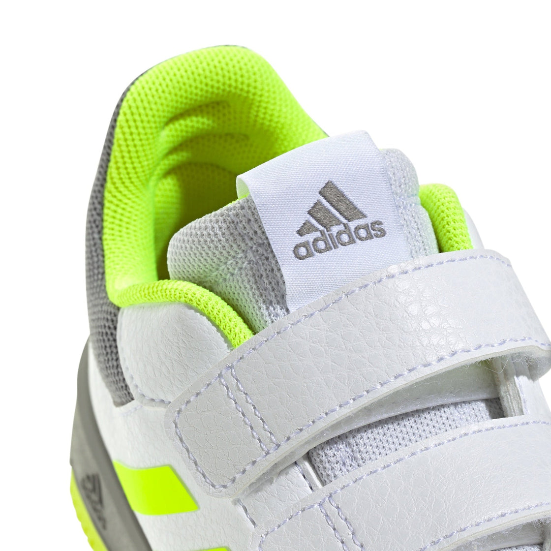 JQ2867_8_FOOTWEAR_Photography_Detail View 1_transparent