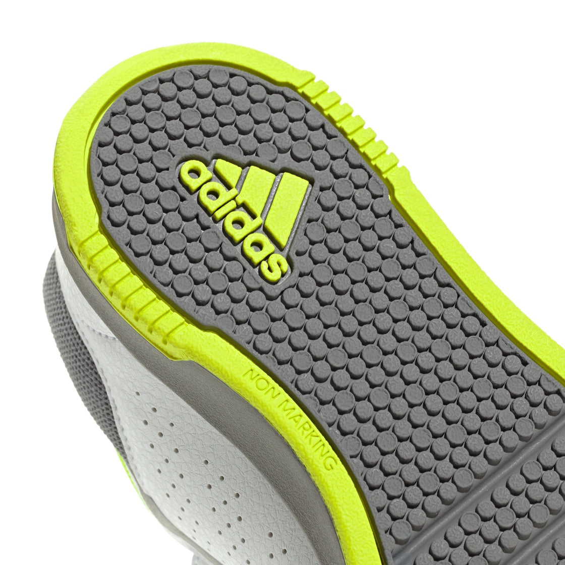 JQ2867_9_FOOTWEAR_Photography_Detail View 2_transparent
