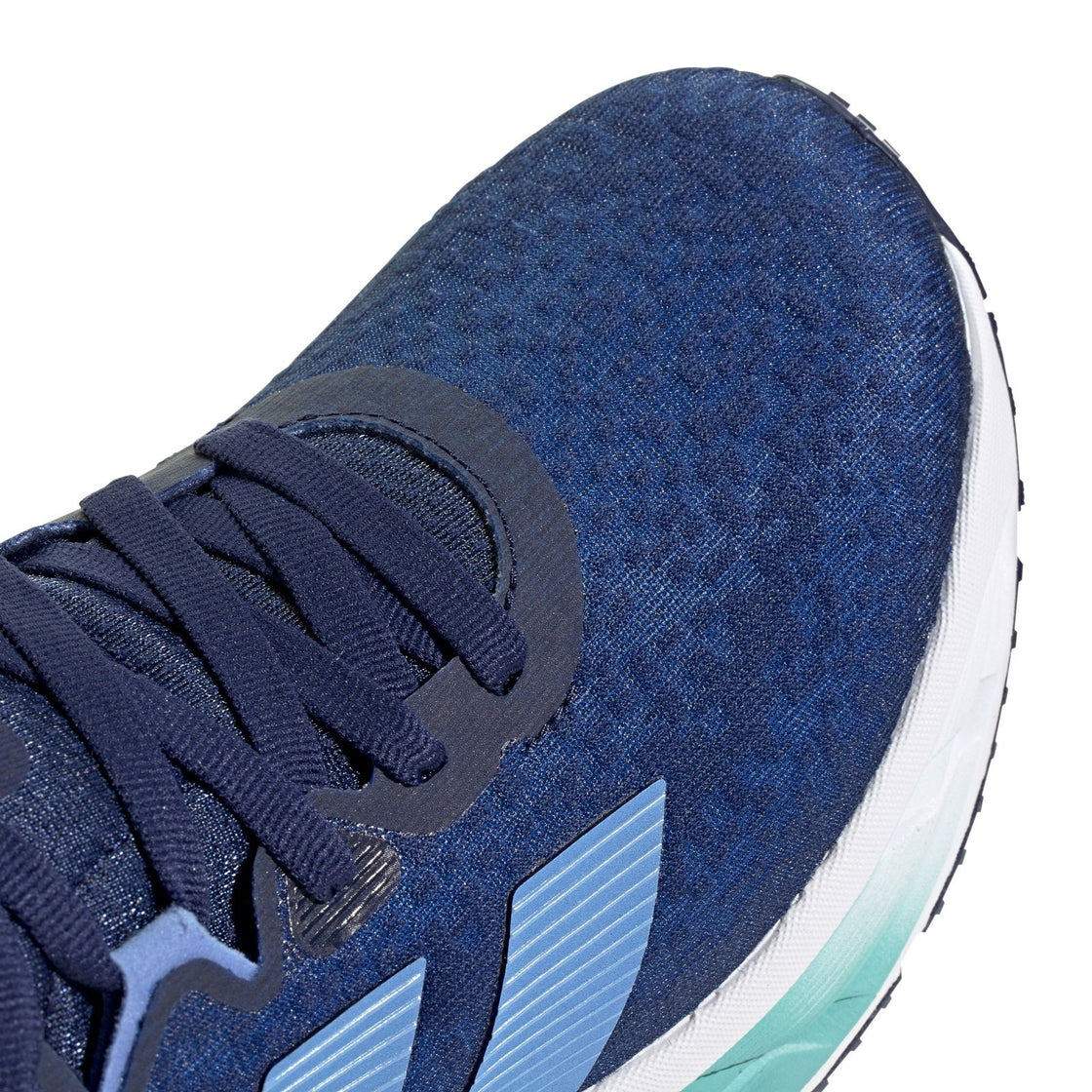 JR0309_8_FOOTWEAR_Photography_Detail View 1_transparent