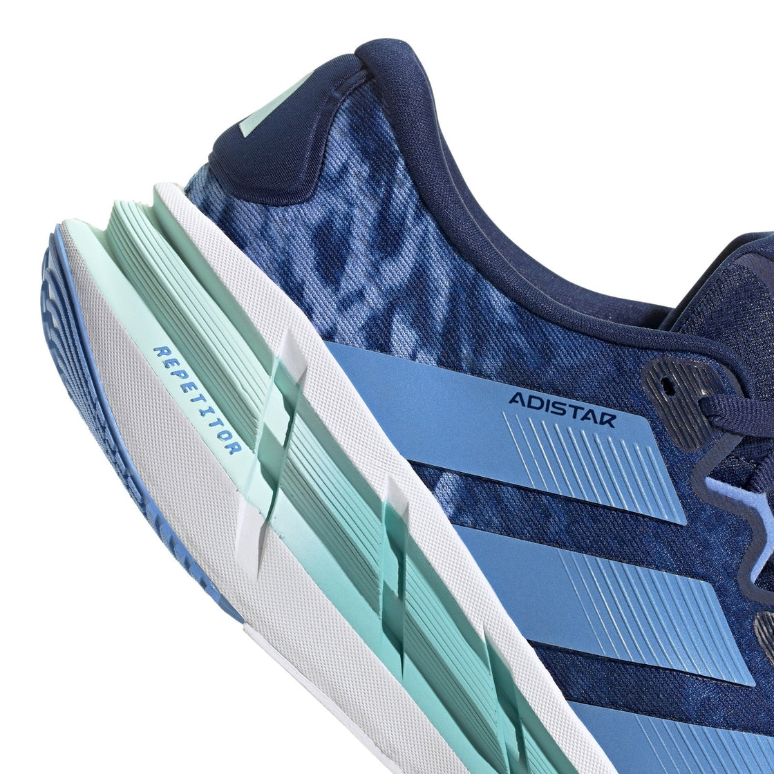 JR0309_9_FOOTWEAR_Photography_Detail View 2_transparent