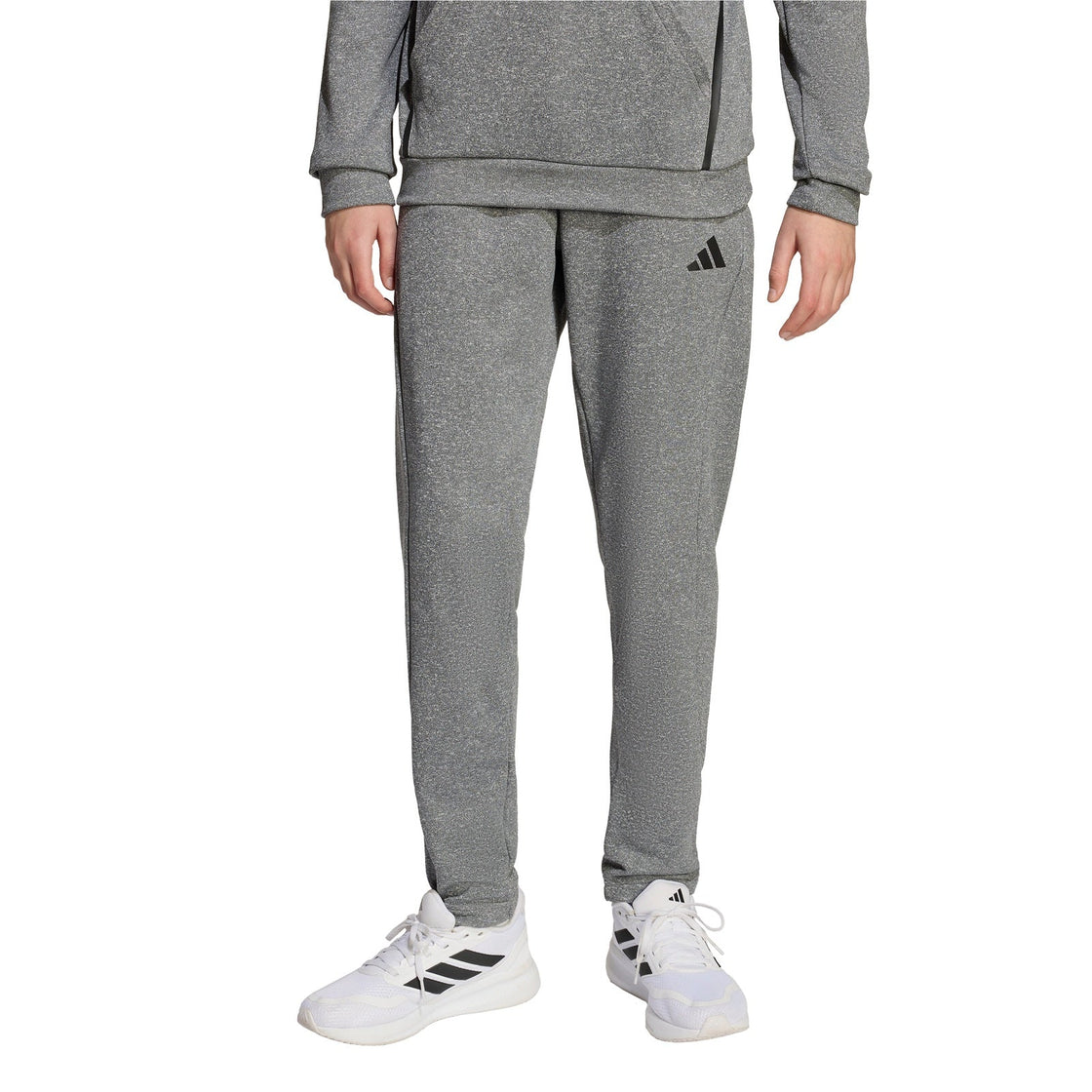JW1973_2_APPAREL_On Model_Standard View_transparent