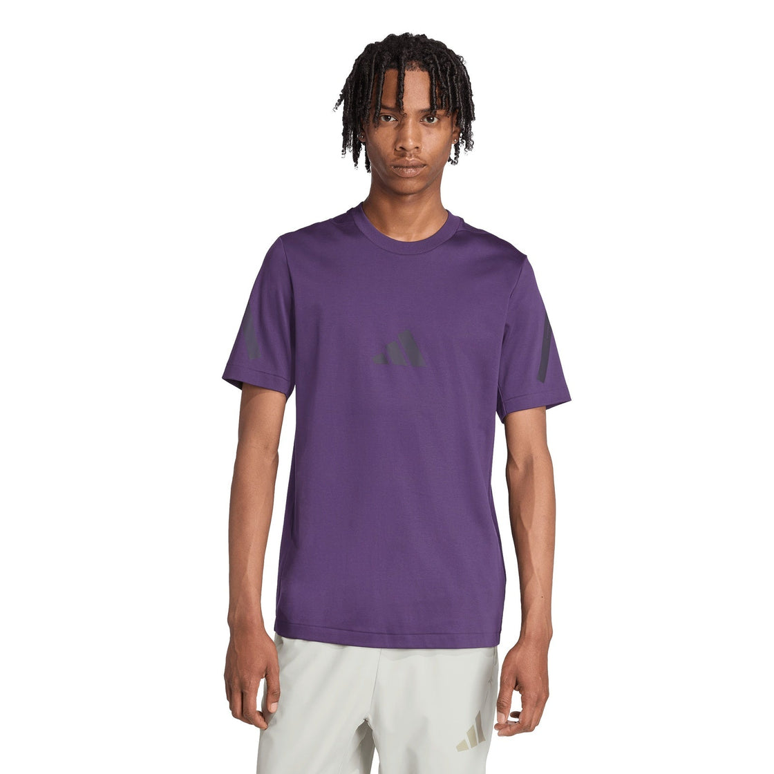 JW4739_2_APPAREL_On Model_Standard View_transparent