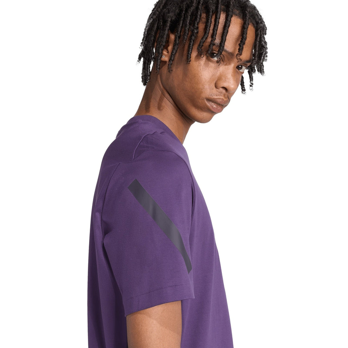 JW4739_6_APPAREL_On Model_Detail View 2_transparent