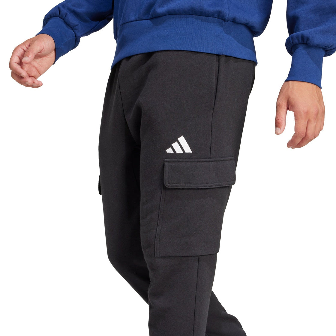 JE3865_5_APPAREL_On Model_Detail View 1_transparent