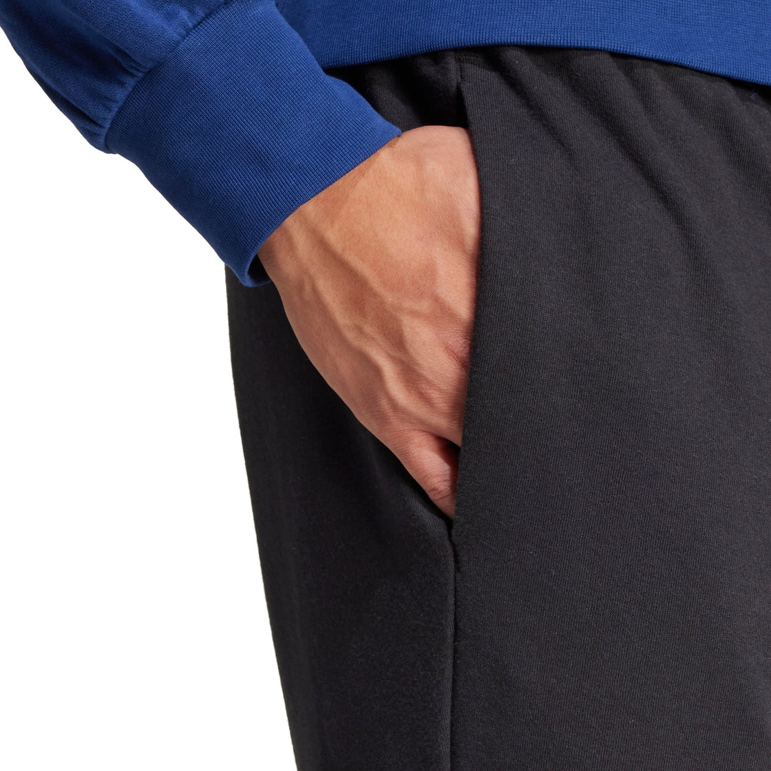 JE3865_6_APPAREL_On Model_Detail View 2_transparent