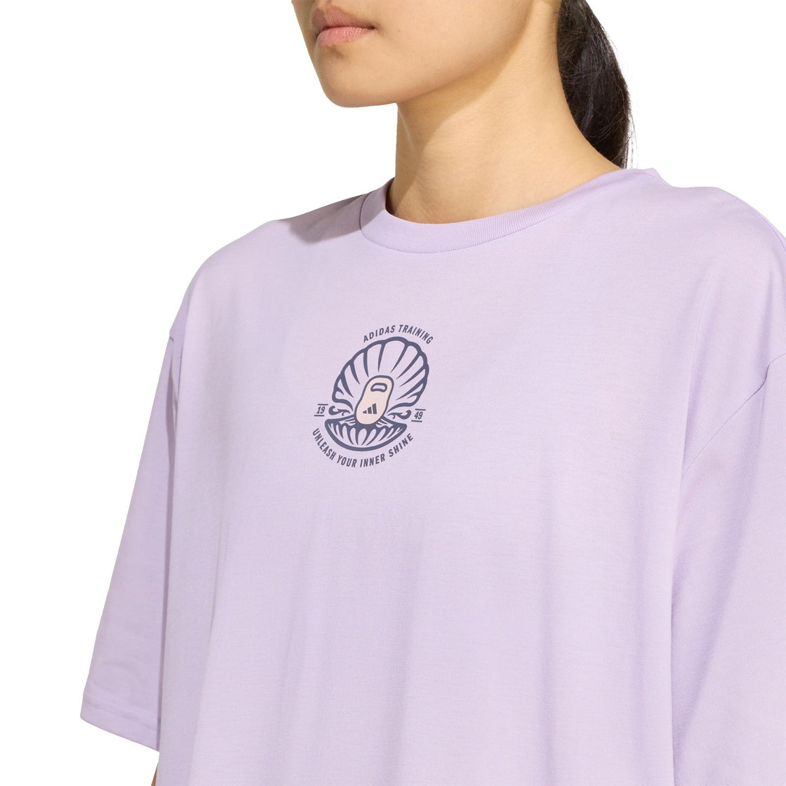 JM8981_5_APPAREL_On Model_Detail View 1_transparent