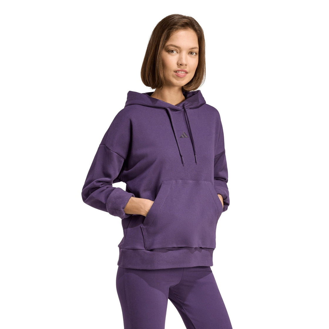 JV7313_4_APPAREL_On Model_Walking View_transparent
