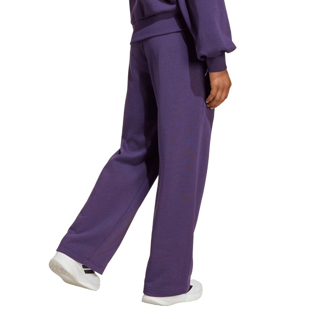JV7373_3_APPAREL_On Model_Back View_transparent