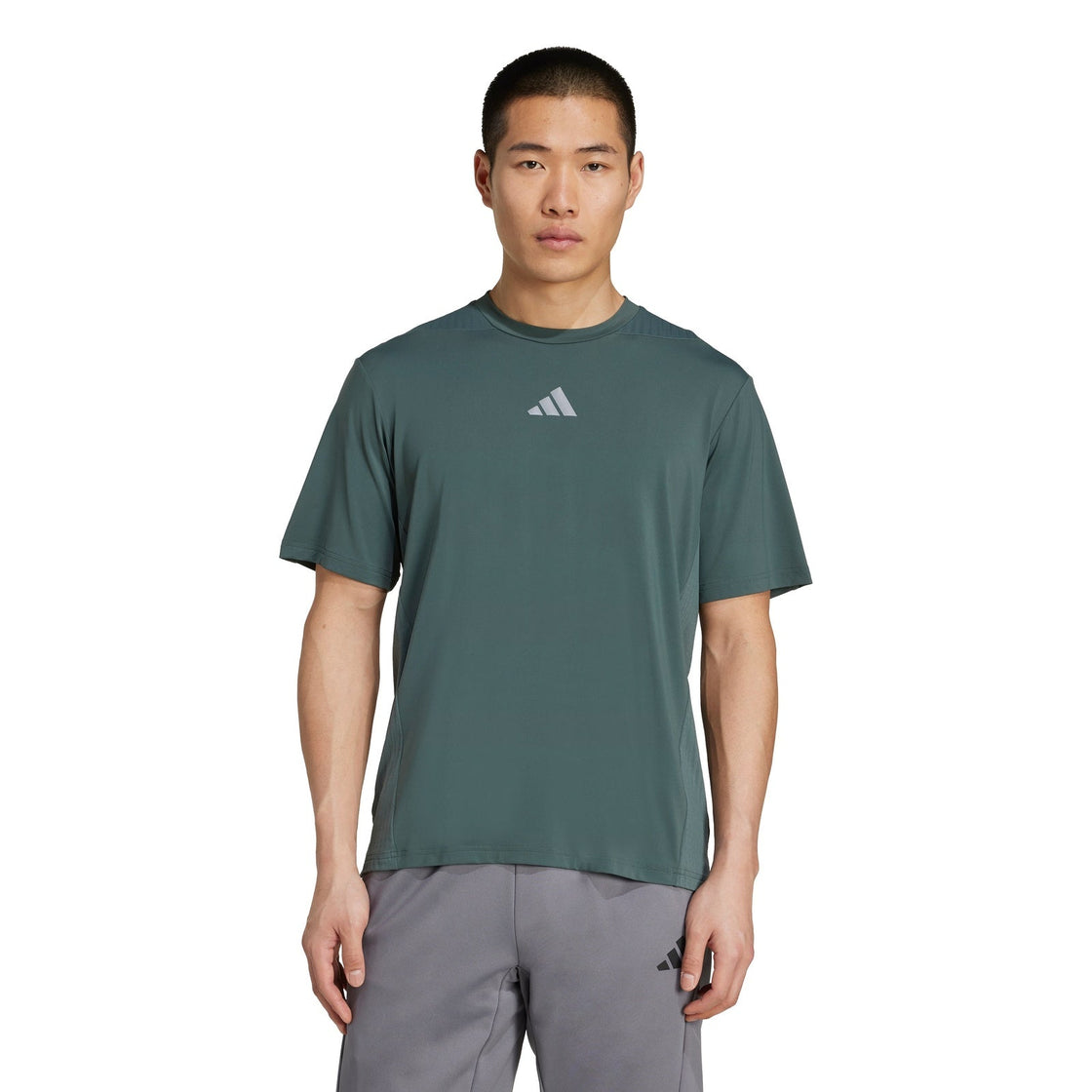 JW2556_2_APPAREL_On Model_Standard View_transparent
