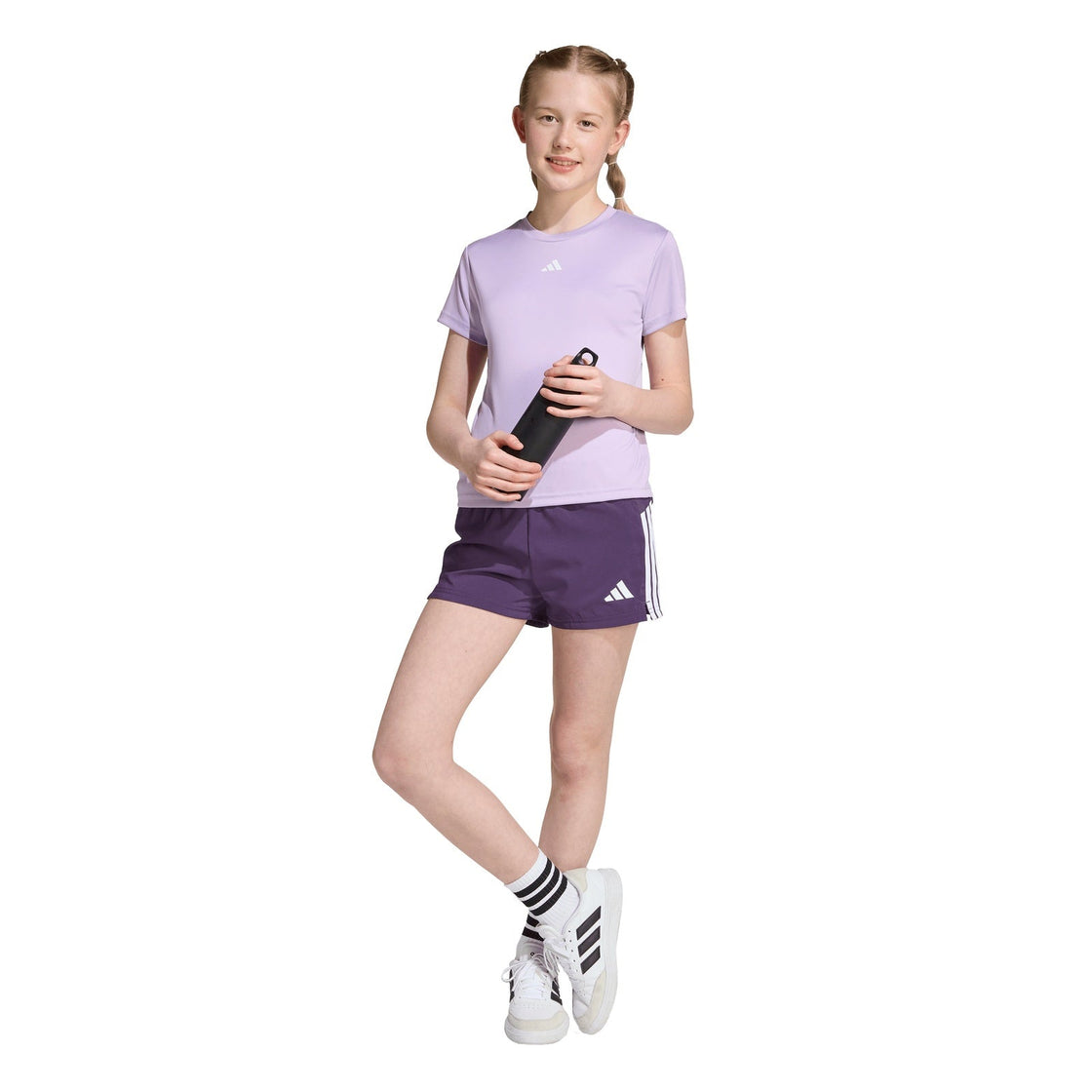 JW5035_4_APPAREL_On Model_Walking View_transparent