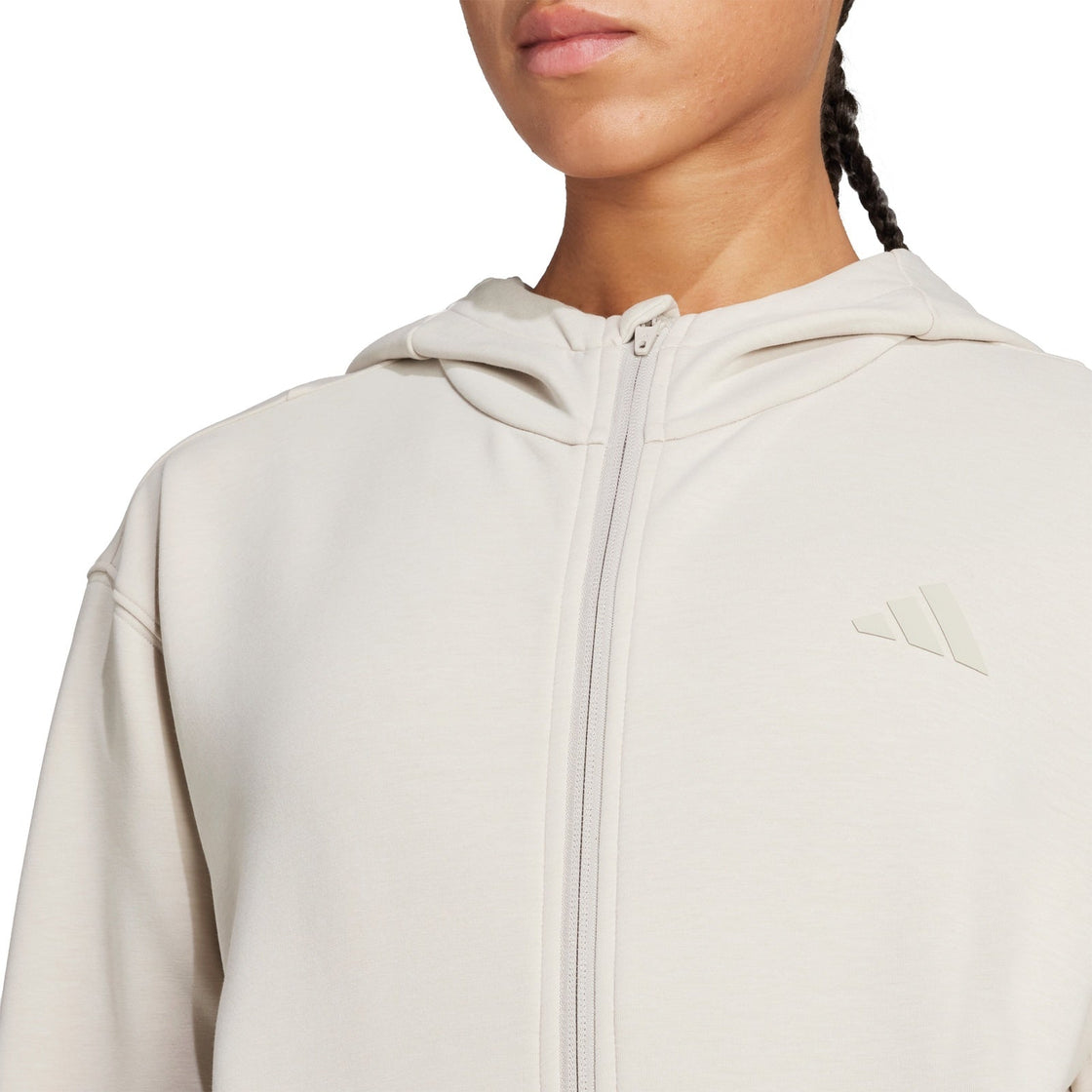 JX7318_5_APPAREL_On Model_Detail View 1_transparent