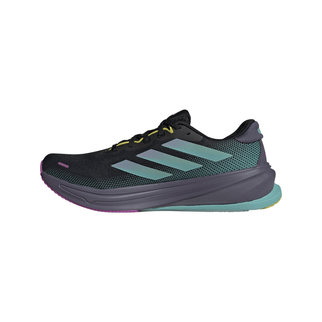 JQ7705_5_FOOTWEAR_Photography_Side Medial Center View_transparent