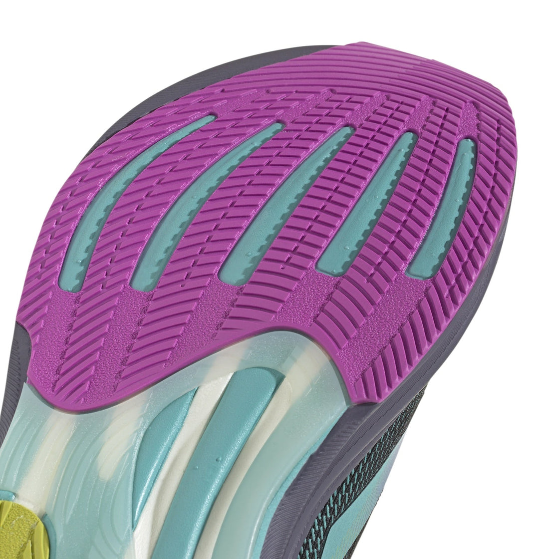 JQ7705_8_FOOTWEAR_Photography_Detail View 1_transparent