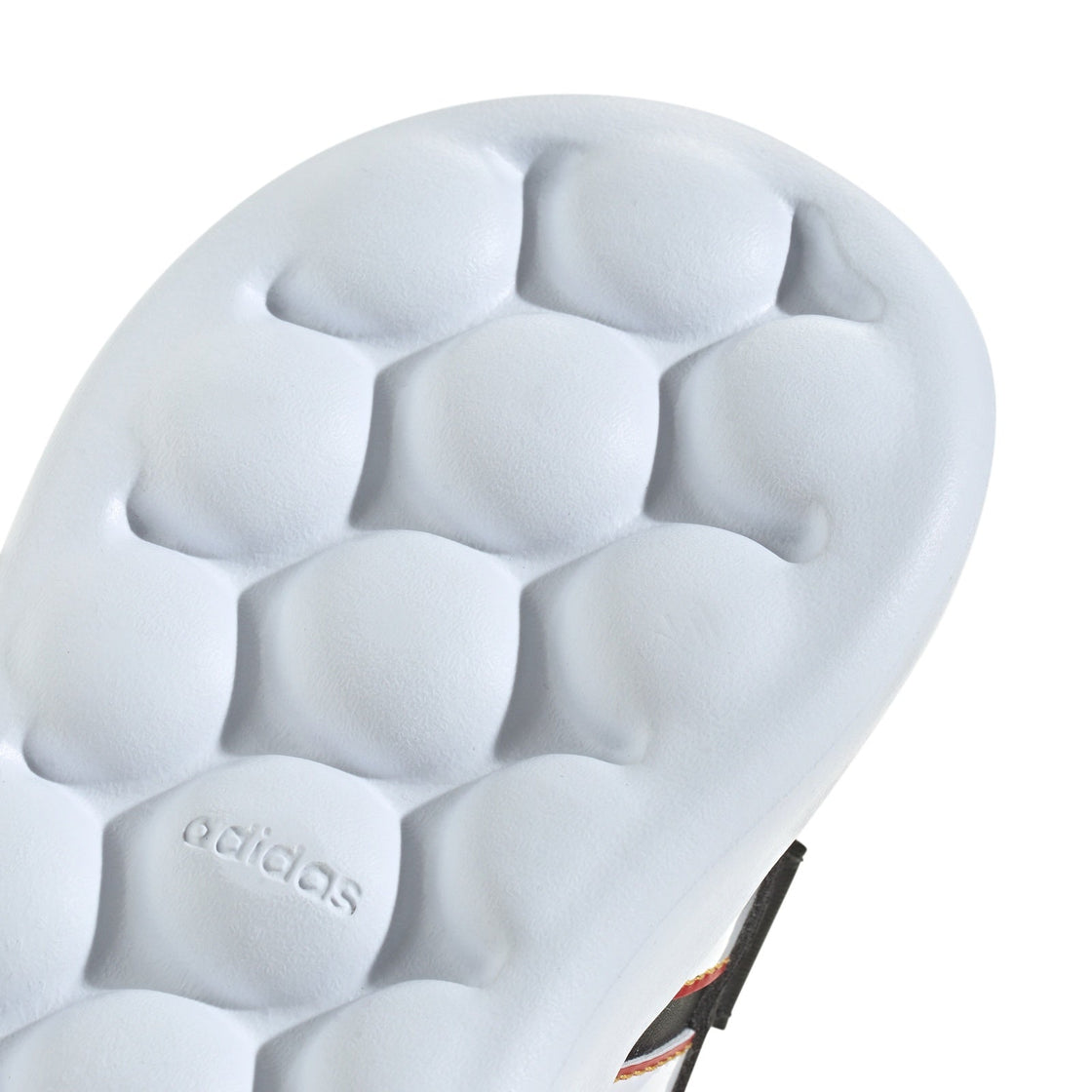 JQ8071_9_FOOTWEAR_Photography_Detail View 2_transparent