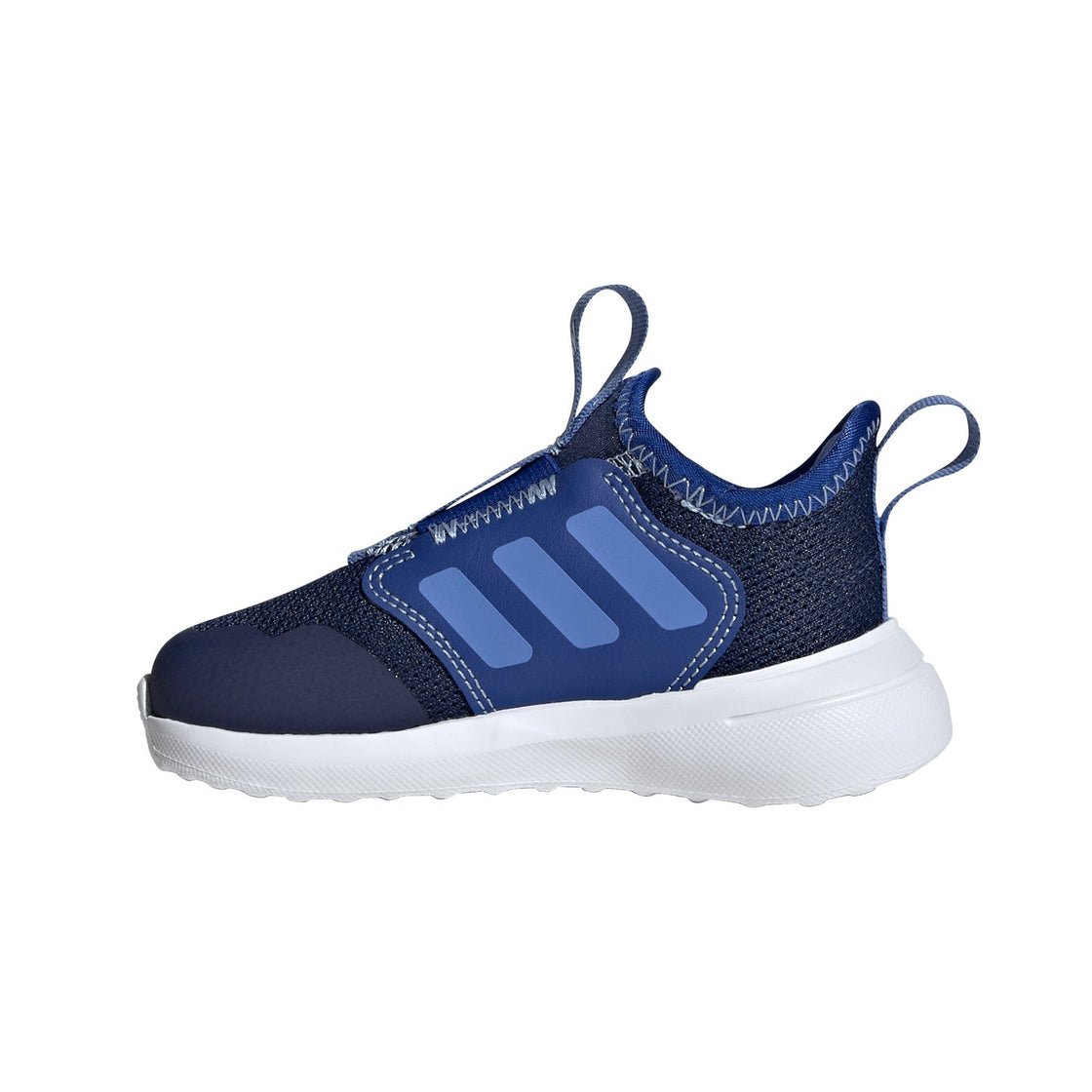 JR0956_5_FOOTWEAR_Photography_Side Medial Center View_transparent