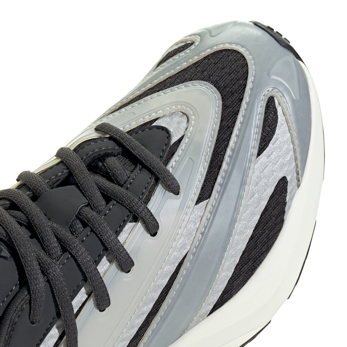 JS4255_8_FOOTWEAR_Photography_Detail View 1_transparent