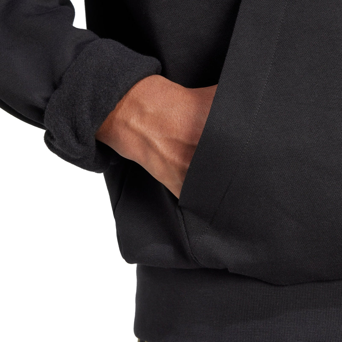 JE3807_8_APPAREL_On Model_Detail View 2_transparent