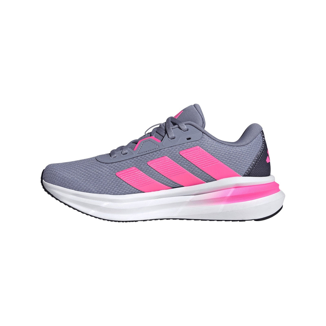 JQ2608_5_FOOTWEAR_Photography_Side Medial Center View_transparent