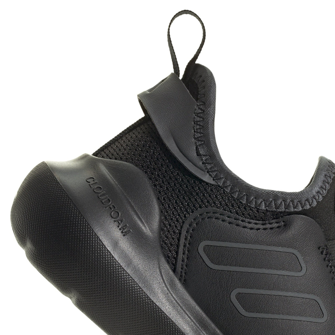 JR2723_8_FOOTWEAR_Photography_Detail View 1_transparent