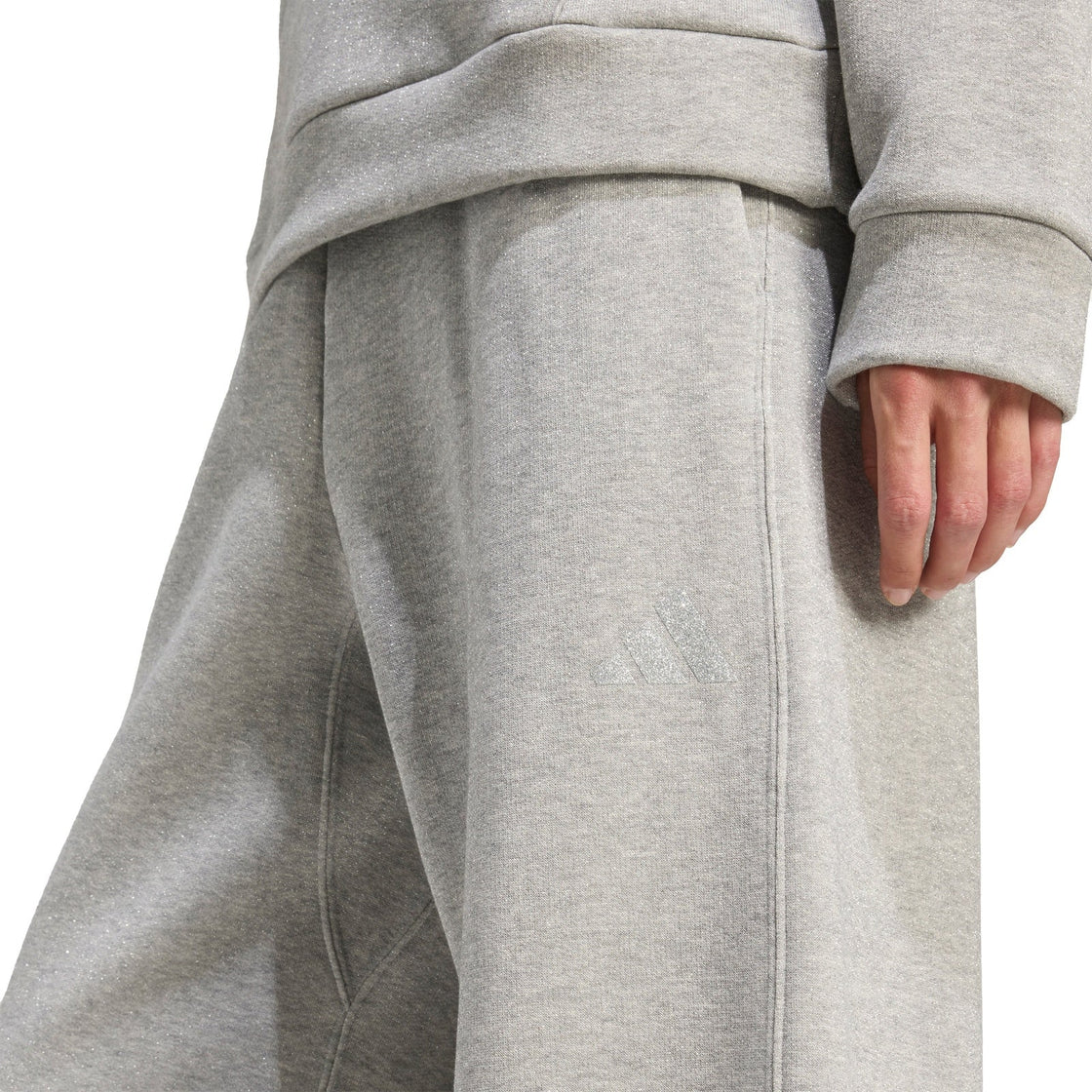 JV5758_5_APPAREL_On Model_Detail View 1_transparent