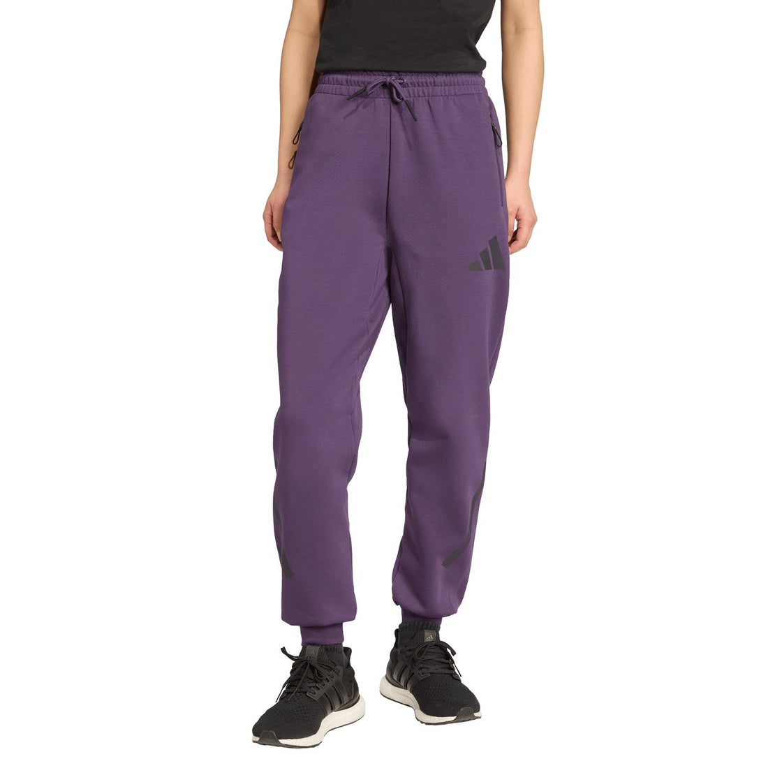 JW7740_2_APPAREL_On Model_Standard View_transparent