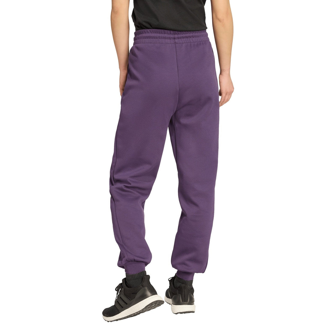 JW7740_3_APPAREL_On Model_Back View_transparent